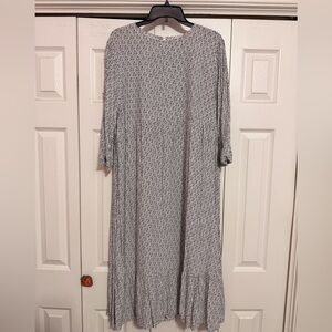 LOFT Monochrome Long Sleeve Dress